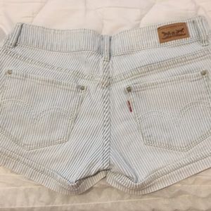 Levi Strauss striped short shorts